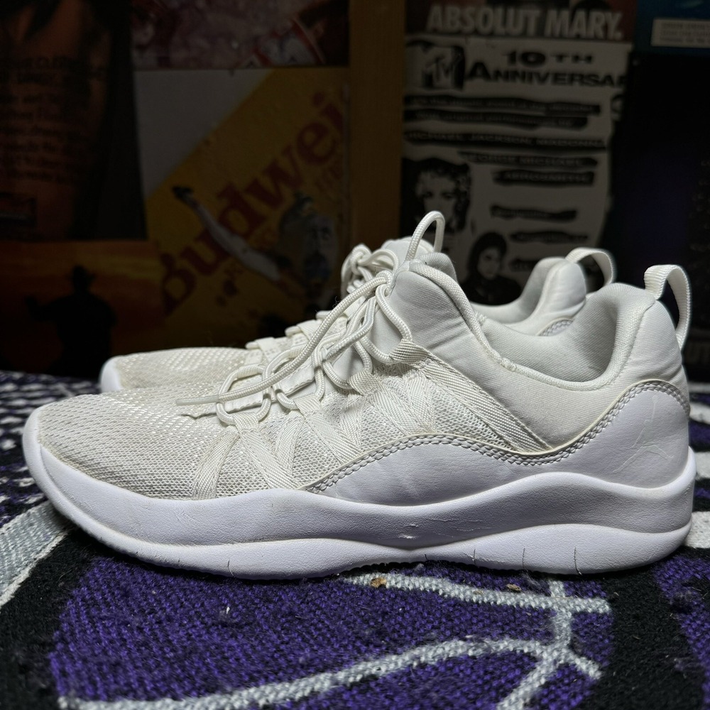 Size 6y - Jordan Deca Fly GG Boys White Shoes